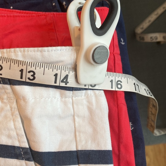 Ladies Nautical Shorts- Set of 3- Size 6 - Picture 6 of 9